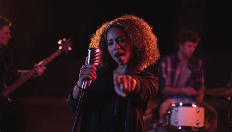 Famous Bass Singers: 21 of the Most Talented Ones.